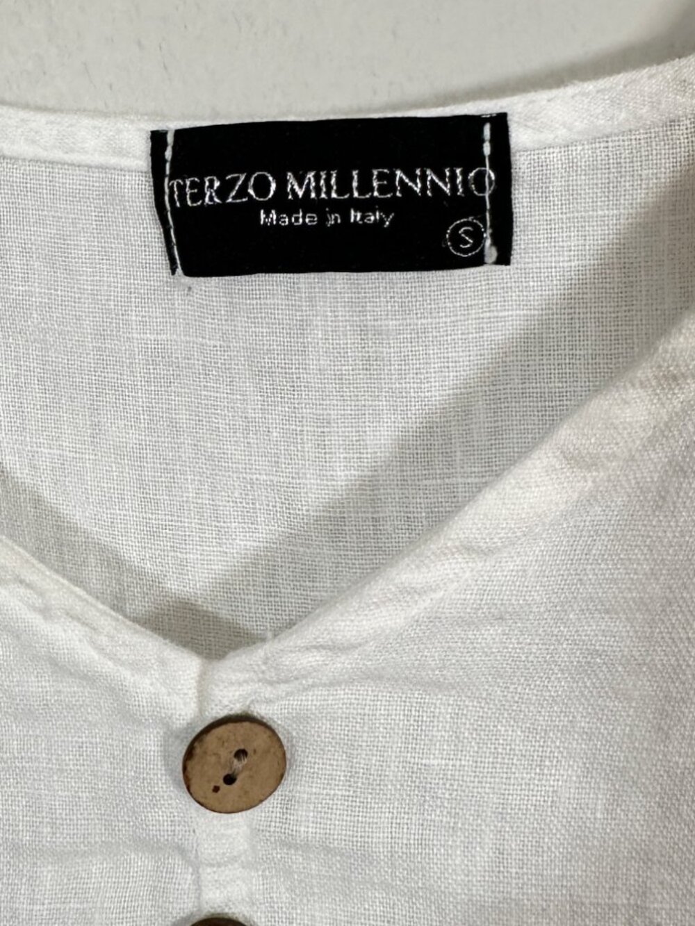 EUC 100% Linen Terzo Millennio Blouse Women's Small White Roll Tab Sleeve Beachy - Picture 7 of 10